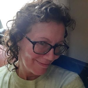 Meet your Posher, Kara